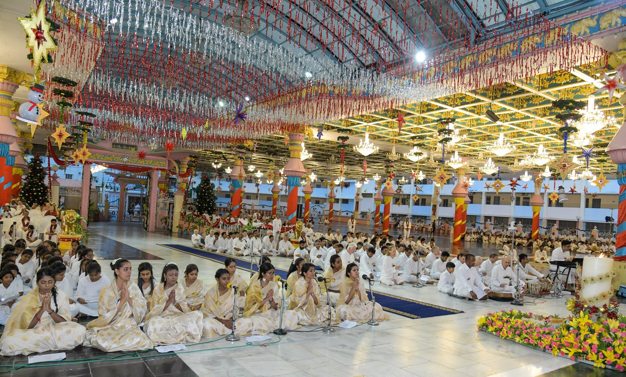 Christmas Celebrations at Prasanthi Nilayam PHOTOSVIDEOSLIVE DARSHAN